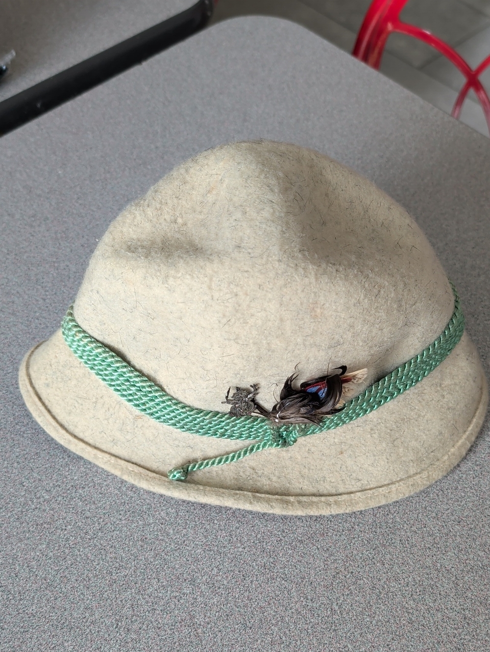 Source Unknown Beige Alpine Hat with Mint Green Cord and Feather Trim